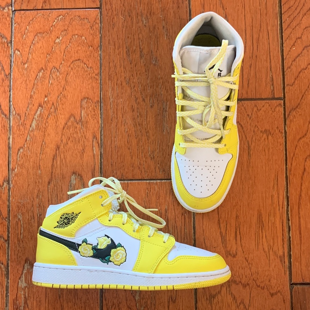 Kids Jordan 1 Mid Dynamic Yellow Floral